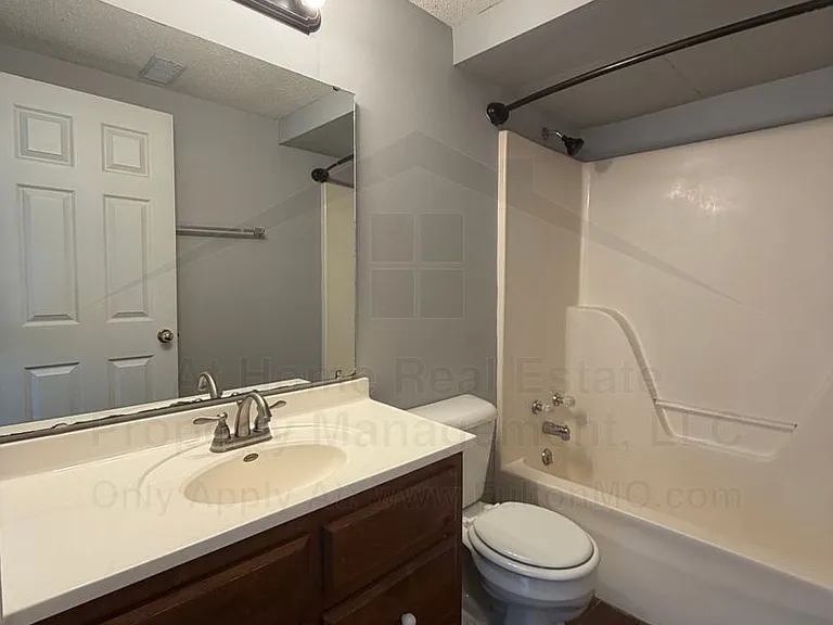 808 Center St #3 — Photo 13