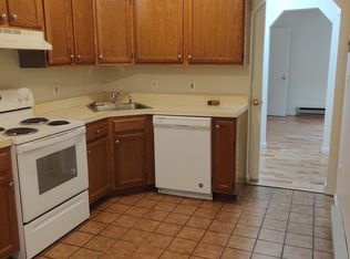 26 & 32 Farragut St #10, Waterbury, CT 06705