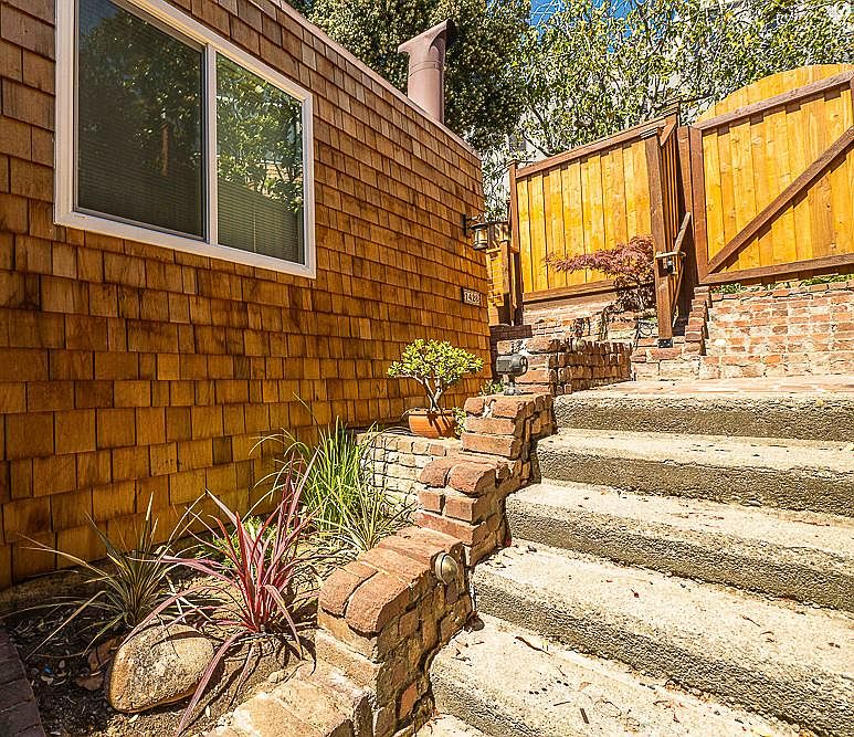 Quiet wooded lot with gardens
