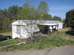 599 Deerfield Ln, Somerset, KY 42501