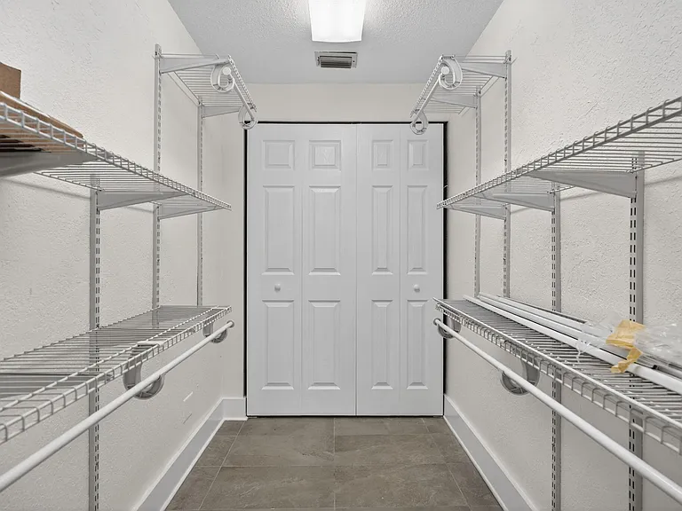 624 Southwind Cir #3 — Photo 13