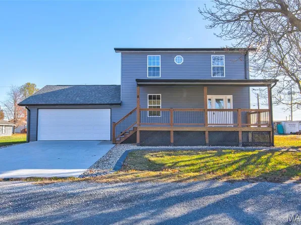 8 Maple St, Moro, IL 62067