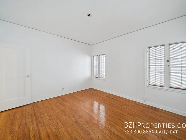 140 S Elm Dr #1 — Photo 6