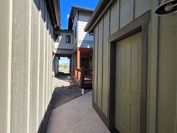 3rd image of 3725 Laduke St