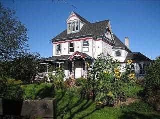 2nd image of 1117 Netherwood Rd