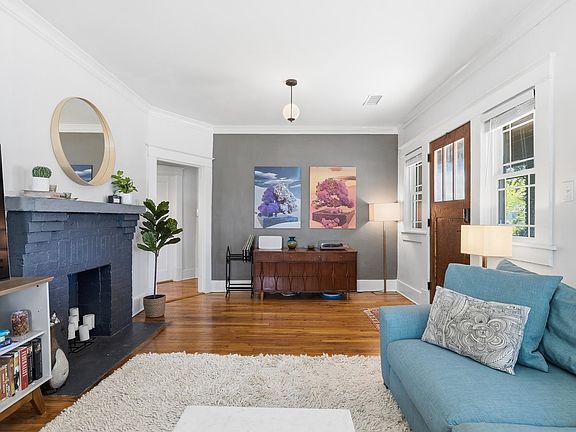 5th image of 1044 Bruce St