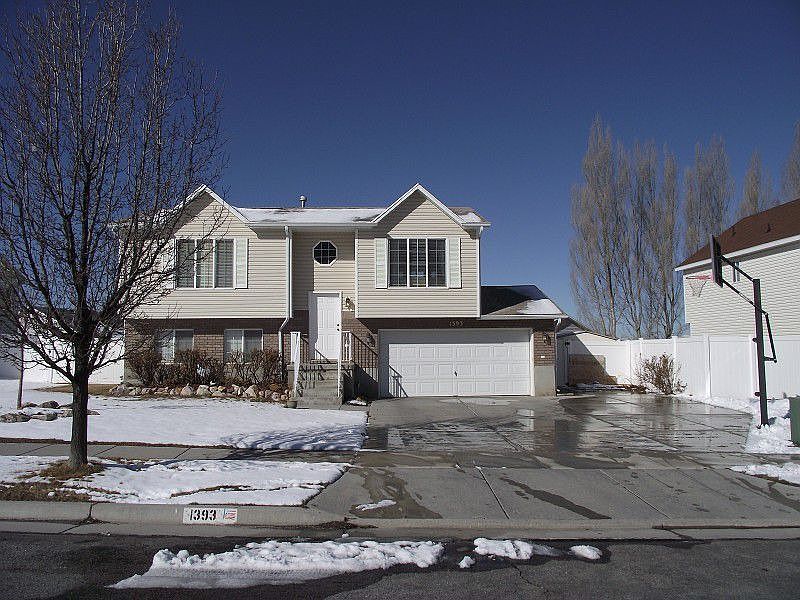 1st image of 1393 N Quincy Ave