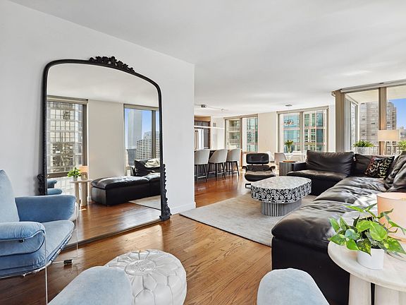 2nd image of 2 E Erie St APT 3002