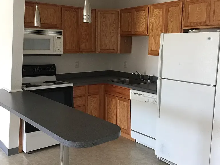 401 W Park St #1 — Photo 1