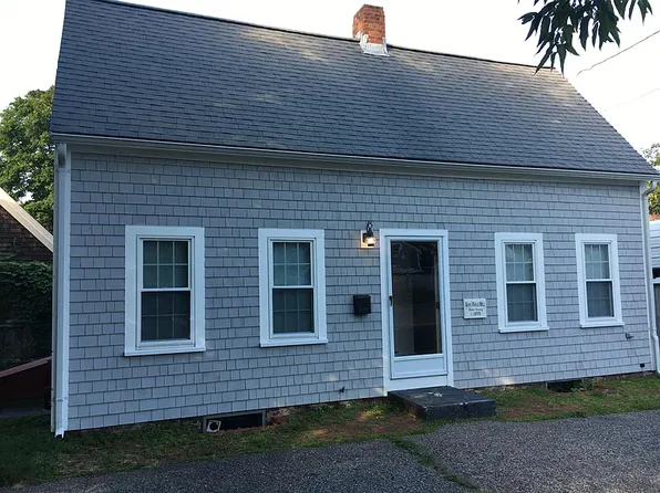 5 Howland Ct #1, Plymouth, MA 02360