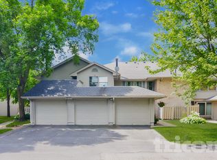18727 Clear View Ter, Minnetonka, MN 55345