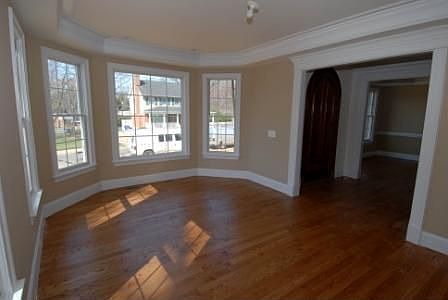 3rd image of 3517 N Somerset St