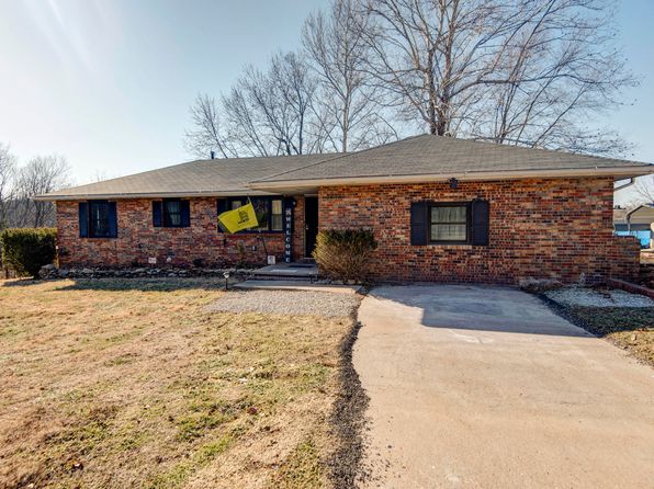 8323 N Farm Rd 105, Willard, MO 65781