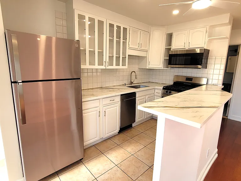 1414 Kansas St #1 — Photo 4