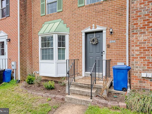 2nd image of 834 Ellicott Dr