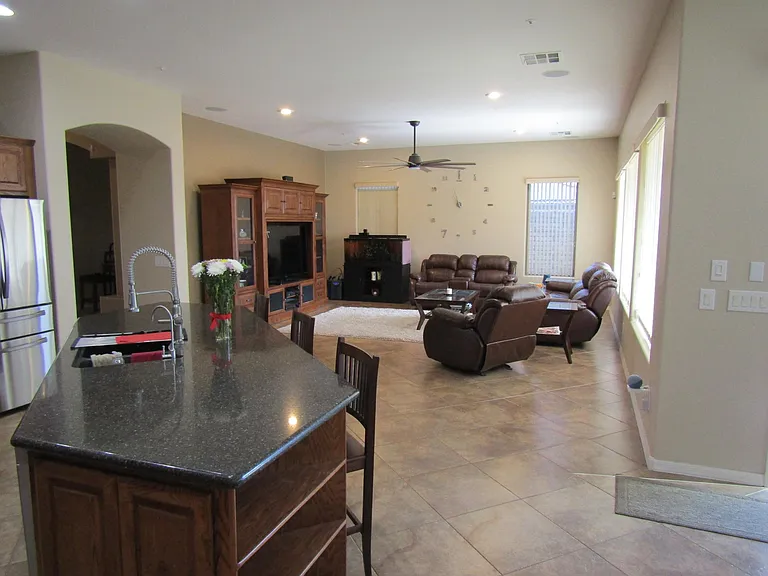 12509 W Palo Brea Ln — Photo 7