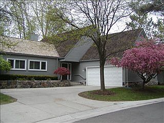 1st image of 7460 Pinehurst Cir #1