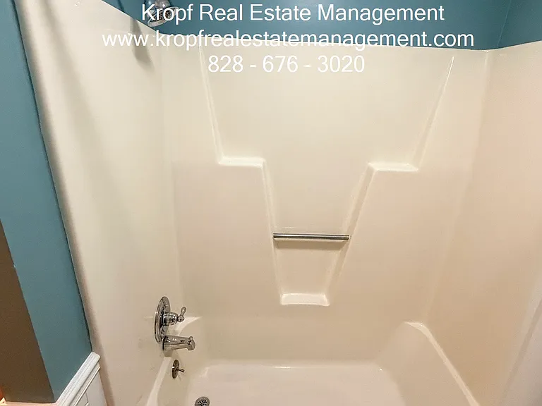 148 Sequoyah Hills Dr — Photo 11