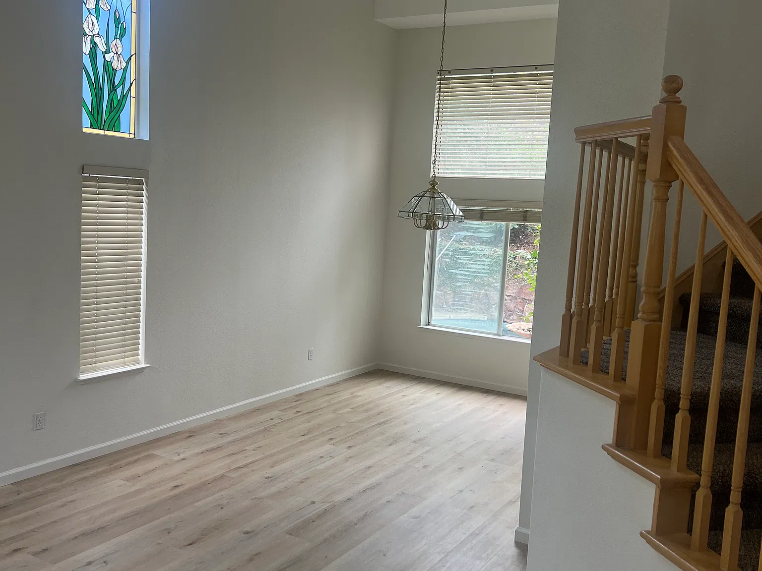 4 bed, 2.5 bath, 2436 sqft, $3,200 — Photo 4