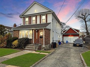 179 E Mineola Ave, Valley Stream, NY 11580