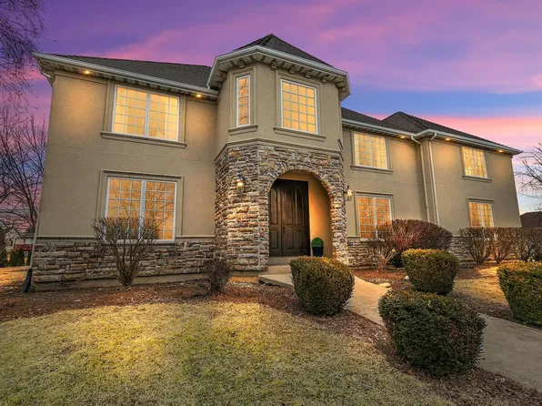 295 Larking Ave, Dekalb, IL 60115