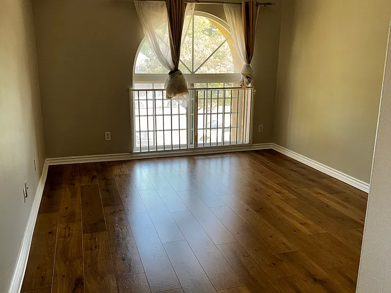 10715 Camarillo St #101 — Photo 6