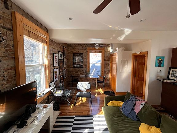 5th image of 1350 N Bosworth Ave APT 2R