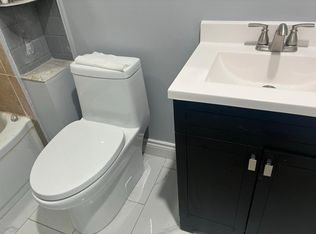 314 N Gifford St #3, Elgin, IL 60120