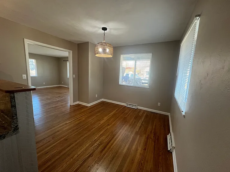 2214 Florence St — Photo 3