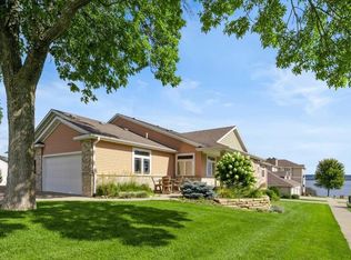 1329 S Oak St, Lake City, MN 55041