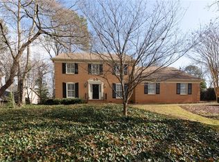 5345 Saffron Dr, Dunwoody, GA 30338