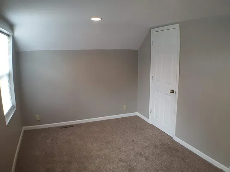 2092 Garfield Ave — Photo 3