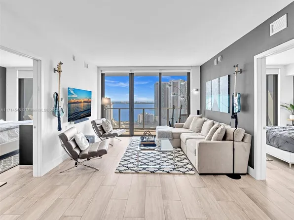 121 NE 34th St Unit 2807, Miami, FL 33137