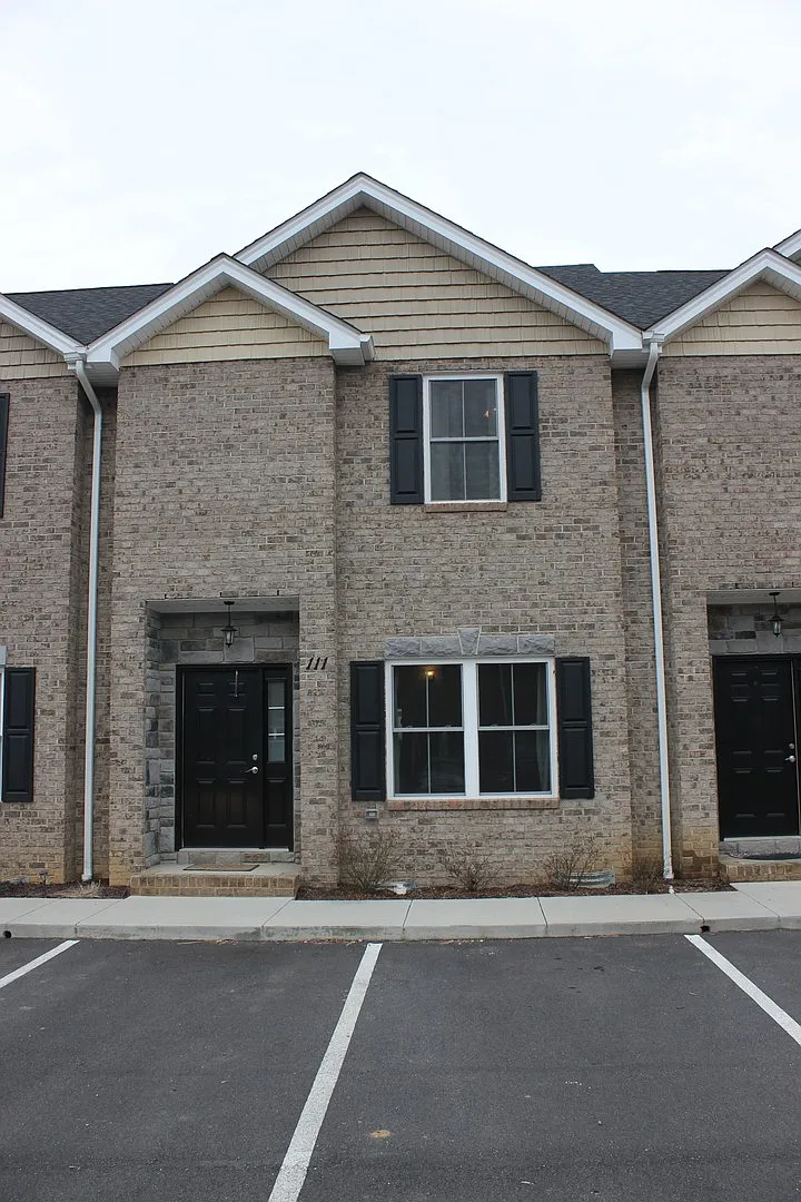 Building Photo - 111 Cedar Point Ln
