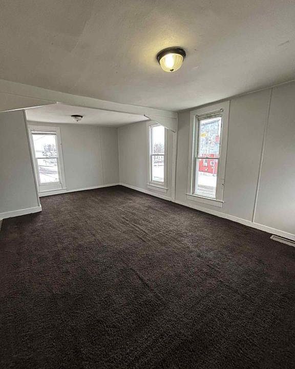 1st image of 115 N Walnut St #B