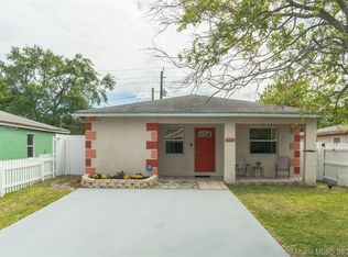 2220 Raleigh St, Hollywood, FL 33020