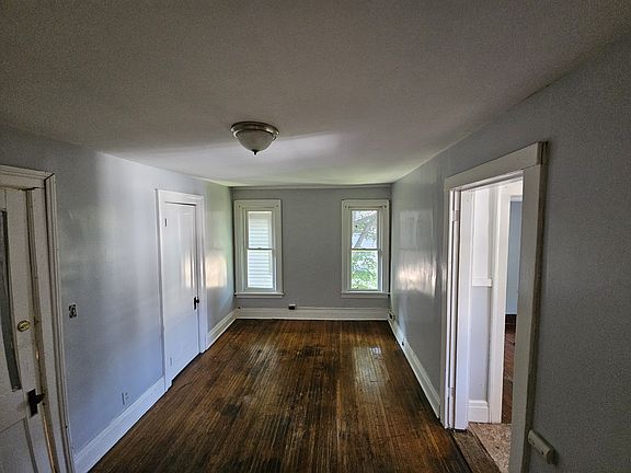 2nd image of 116 Herkimer St #3