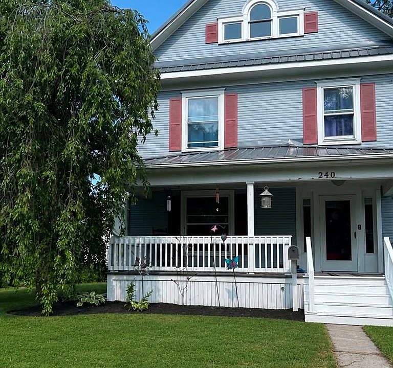 1st image of 240 Forest St