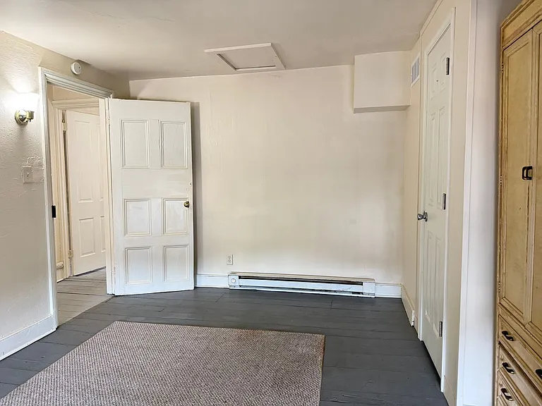 242 Union St — Photo 16