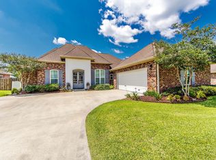 1145 Oak Harbor Dr, Morgan City, LA 70380