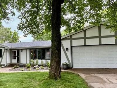 12315 30th Ave N, Plymouth, MN, 55441