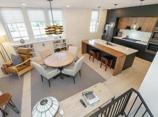 564 Lathrop St, Columbus, OH 43206