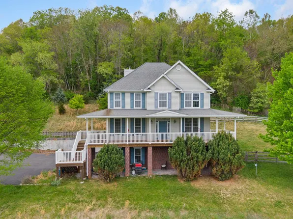 1471 Red Hawk Run, Christiansburg, VA 24073