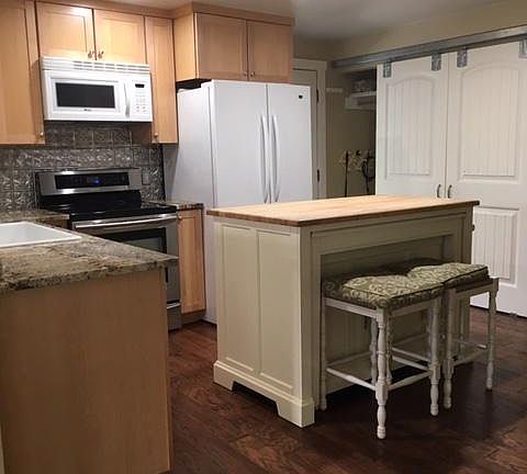 2nd image of 2626 Oshaughnesy St