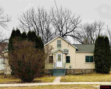 724 4th St SW, Waseca, MN, 56093