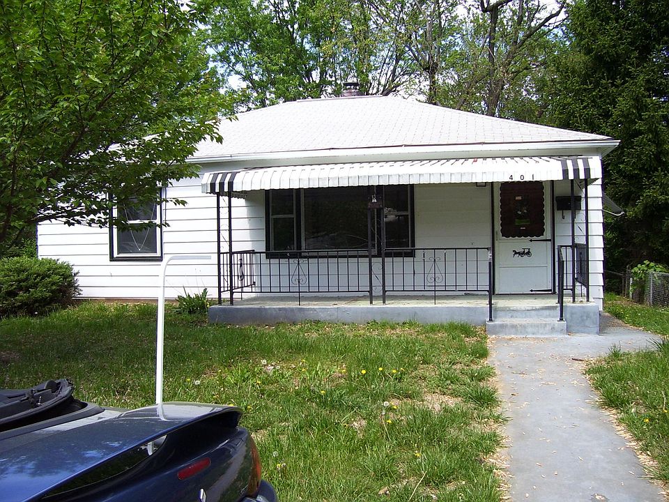 Front of home with covered porch