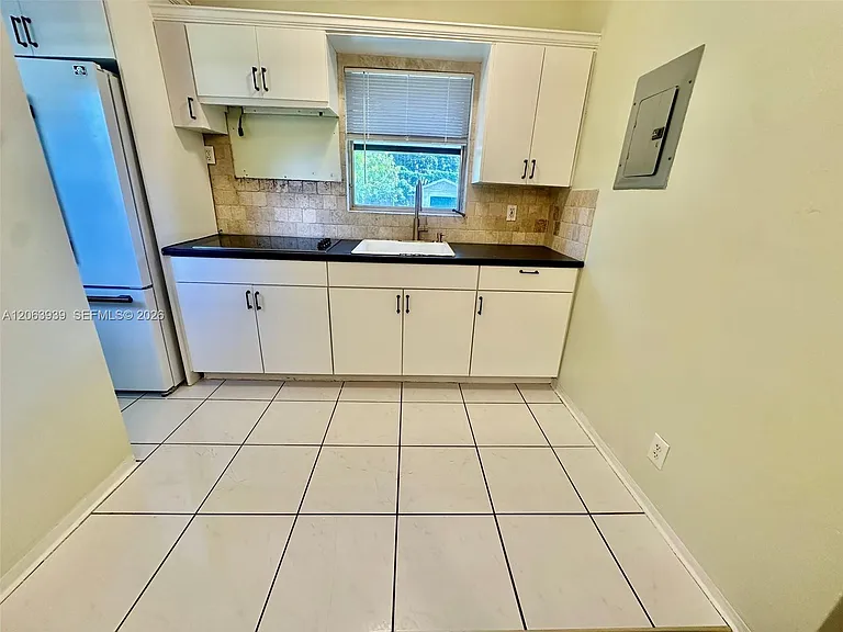 2325 Fillmore St #2 — Photo 6