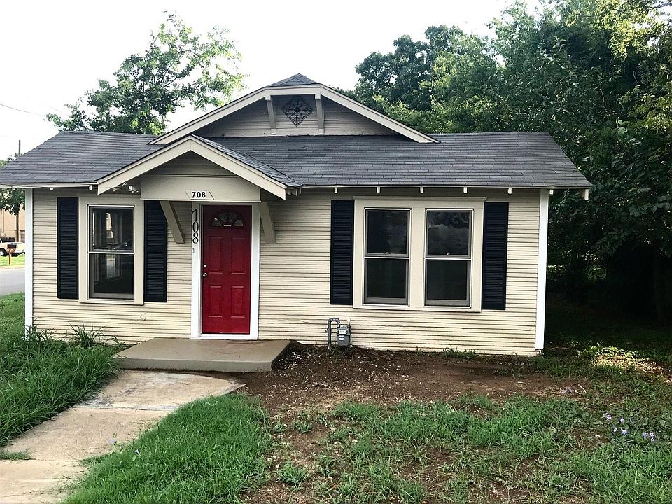 1st image of 708 Granbury St