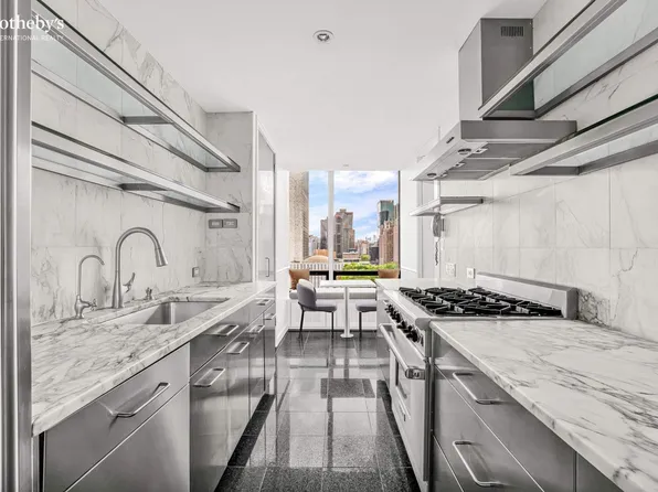 860 United Nations Plaza image 8 of 24