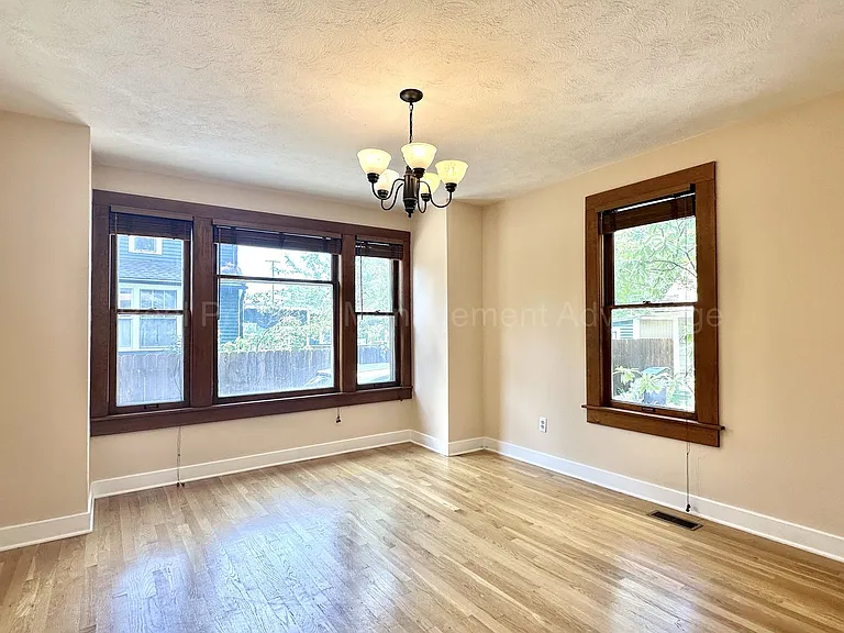 217 Gardenia Ave — Photo 8